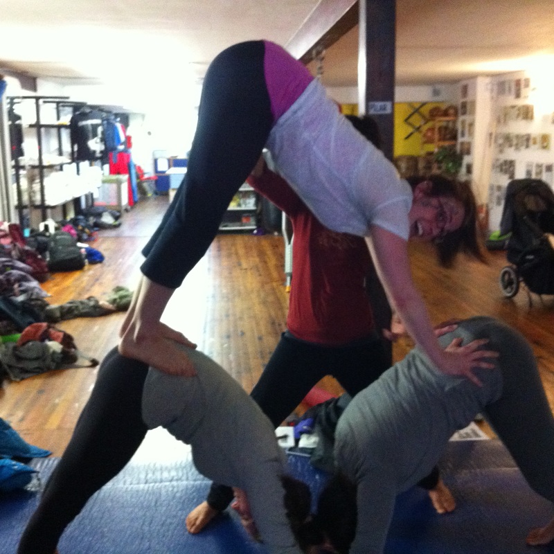 Gymnastics acro | 3 person yoga poses, Acro yoga poses, Three person yoga  poses